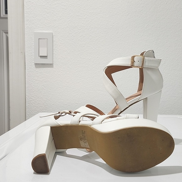 White Heels - Picture 3 of 5